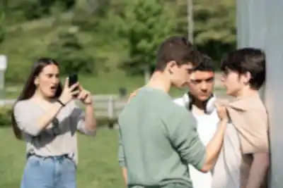 Denunció que golpearon a su hijo de 14 en una escuela de Quimilí: lo que encontró en los videos