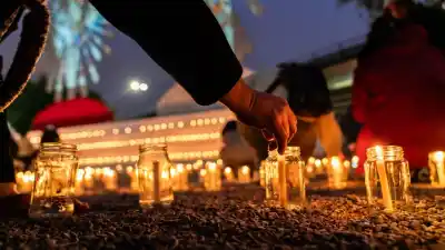 Encendieron 2.500 velas en Limache y una proyección sorprendió a todos