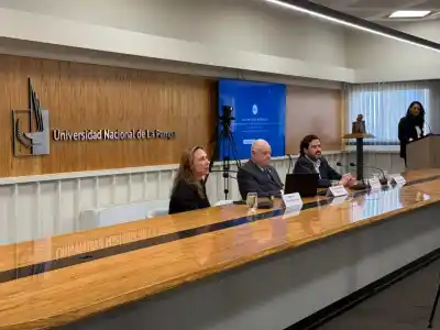 Un juez de la Corte Interamericana lanzó una advertencia en La Pampa: "Los avances tecnológicos pisotean derechos"