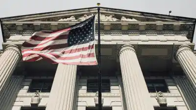 Un giro inesperado en Nueva York: la Justicia estadounidense revoca la millonaria condena contra Argentina por YPF