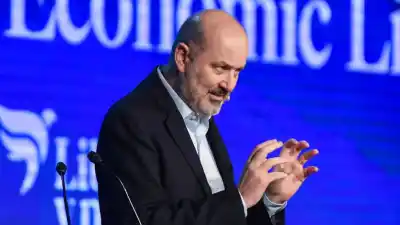Sturzenegger apuntó contra la Cámara de la Construcción: "Habría que preguntarle por qué le regala plata a la UOCRA"