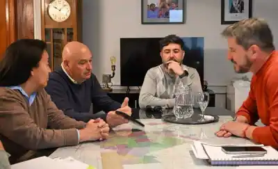 Trelew: Merino y Kresteff se reunieron para destrabar cinco temas clave, pero hay un detalle que no cierra