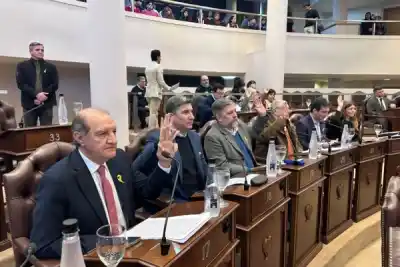 Santiago del Estero reconoció a un medio que cumple 35 años: el detalle que firmaron en la Legislatura