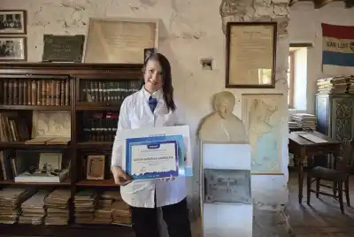 Una maestra de La Toma fue premiada y su reacción sorprendió a todos