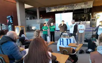 La UNLPam sacó las aulas a la calle y hay una fecha que nadie quiere perderse