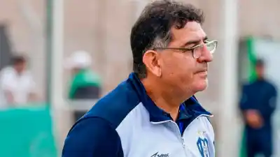 Sarmiento se queda sin DT y ya tiene al reemplazante: quién es el elegido