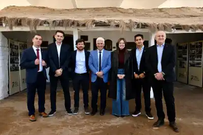 Pettovello llegó a San Luis con agenda secreta, pero un cartel la esperó en la UPrO