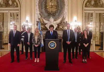 Milei grabó su mensaje tras el histórico fallo: la frase que anticipan y el brindis que pocos vieron