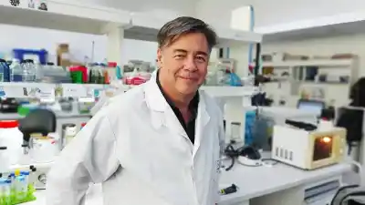 Un científico rosarino fue premiado en Estados Unidos y su reacción sorprendió a todos