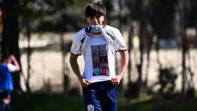 De El Rodeo a Rosario: el pibe de 17 años que la rompe en el fútbol de Santa Fe