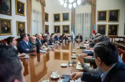 Frigerio abrió el primer concurso para entrar al Estado: quién puede anotarse