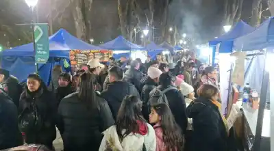 La feria que hizo vibrar Salta durante el Milagro: quiénes estuvieron detrás de los 550 puestos
