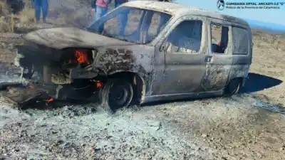 Una camioneta ardió en plena ruta de Ancasti y ahora la Justicia busca una respuesta
