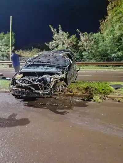 Iban en un Ford Focus por la autovía de Oberá y terminaron despedidos del auto: hay dos internados