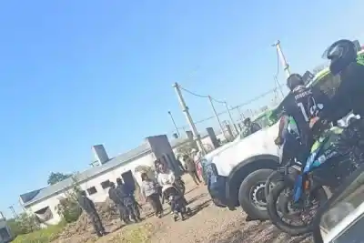 Se lavaron las manos: preadjudicatarios de las 200 casas coparon el microcentro