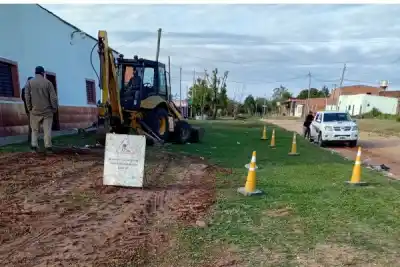 600 metros de caño y 40 casas conectadas: la obra que cambia el día a día en el Pirayuí