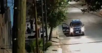 Robo frustrado en Guaymallén: el ojo del CEO los vio cargar neumáticos en plena madrugada
