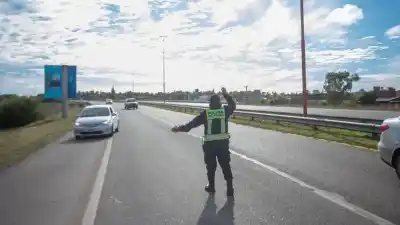 Río Negro endurece los controles de RTO: lo que puede costar circular sin la oblea