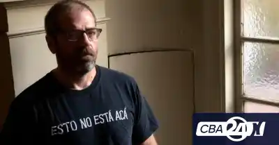 El enigma de Carlos Busqued: un ensayo que busca la voz detrás del mito