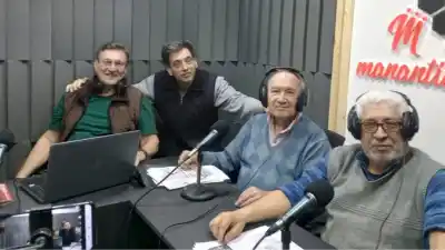 24 años al aire: el programa que nació en Formosa con tres personas que nunca habían hecho radio