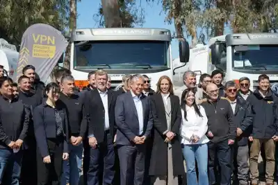 Neuquén sumó cuatro camiones cero kilómetro: el destino de uno de ellos no pasó desapercibido