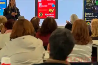 Se anotaron miles de entrerrianos para aprender lo que casi nadie les explicó: cómo cuidar su plata en el celular