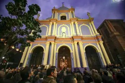 La iglesia San Francisco reabre sus puertas: el color que todos creían original no era el verdadero