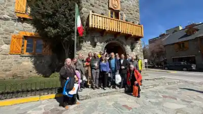 Una delegación italiana llegó a Bariloche y dejó una invitación inesperada para Cortés
