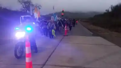 Salieron a festejar el Milagro y la Policía Vial los estaba esperando: 42 no zafaron