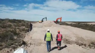 Río Negro controla el gasoducto que cambiará la costa: qué revisan en plena obra