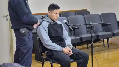 Declaró 8 minutos y dio su versión: "Ella se clavó los cuchillos"
