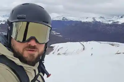 Vendió su auto para perseguir un sueño en la cordillera: hoy es el guía que muestra un rincón único del mundo