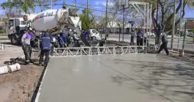 Los vecinos de Dorrego pidieron años por este playón: lo que empezaron a construir adentro
