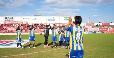 El capitán de Mitre contuvo un penal clave y reveló el pacto interno del vestuario