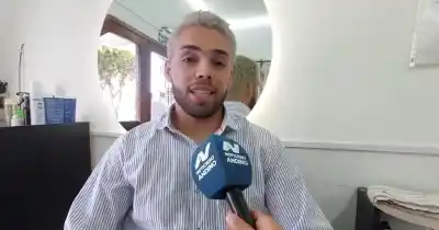 General Alvear: el peluquero que cambió su forma de trabajar para que ningún nene se quede sin corte