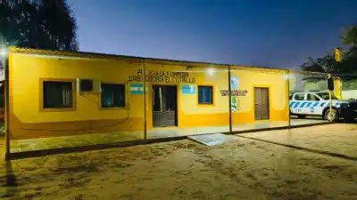 La denunció, salió con su hija a pedir ayuda y la Policía encontró algo escondido entre la ropa de él