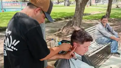 Formosa: Un joven tocó fondo y lo que hizo después en una plaza lo salvó