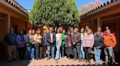 El Galpón se prepara para una noche histórica: 12 candidatas llegan desde cada rincón de Salta