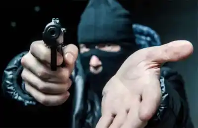 Violento asalto al jefe de Anses de Monteros