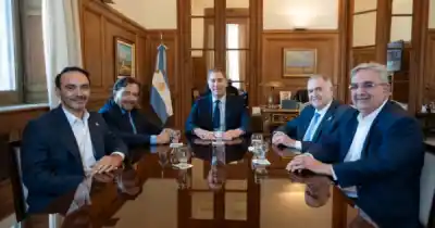 Se sentó con Santilli y puso tres temas sobre la mesa: qué pidió Sáenz para Salta