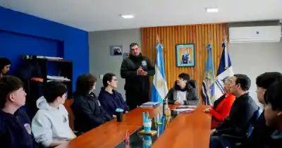 Doce estudiantes del Industrial N° 6 van a manejar los semáforos de Río Gallegos: el detalle que nadie esperaba