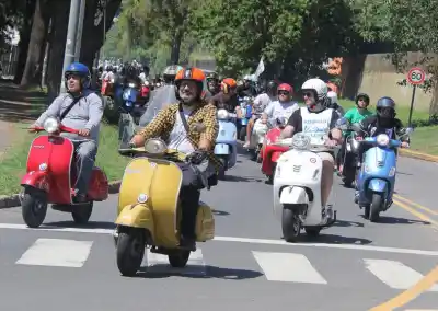 Capilla del Monte se prepara para la exhibición de Vespa más grande de Córdoba
