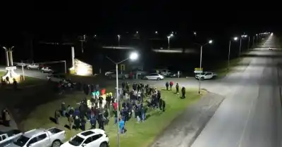 El ingreso a Saladillo ya no es el mismo: las luces que cambiaron el acceso al pueblo