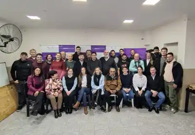 Ravier mueve las piezas de LLA: qué decidirá la asamblea que puede cambiar el mapa electoral