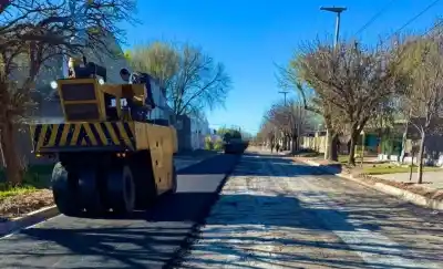 Santa Rosa ya tiene 54 cuadras nuevas de asfalto: los barrios que faltan y la fecha límite