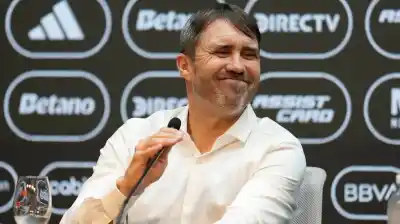 River se mueve en el mercado: la primera sorpresa de Coudet que ya tiene fecha de presentación