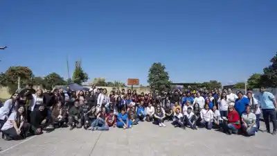 150 adolescentes coparon Santa Lucía: lo que pasó adentro sorprendió a los organizadores