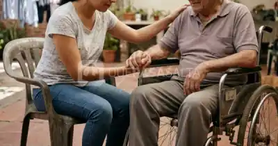 Dejó todo para cuidar a su papá y ahora no sabe cómo llegar a fin de mes