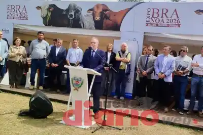 Firmaron un convenio que cambia el tránsito animal en Santiago: qué implica para los productores