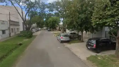 Apretaron a un joven por una deuda, pero no contaban con quién estaba entre ellos